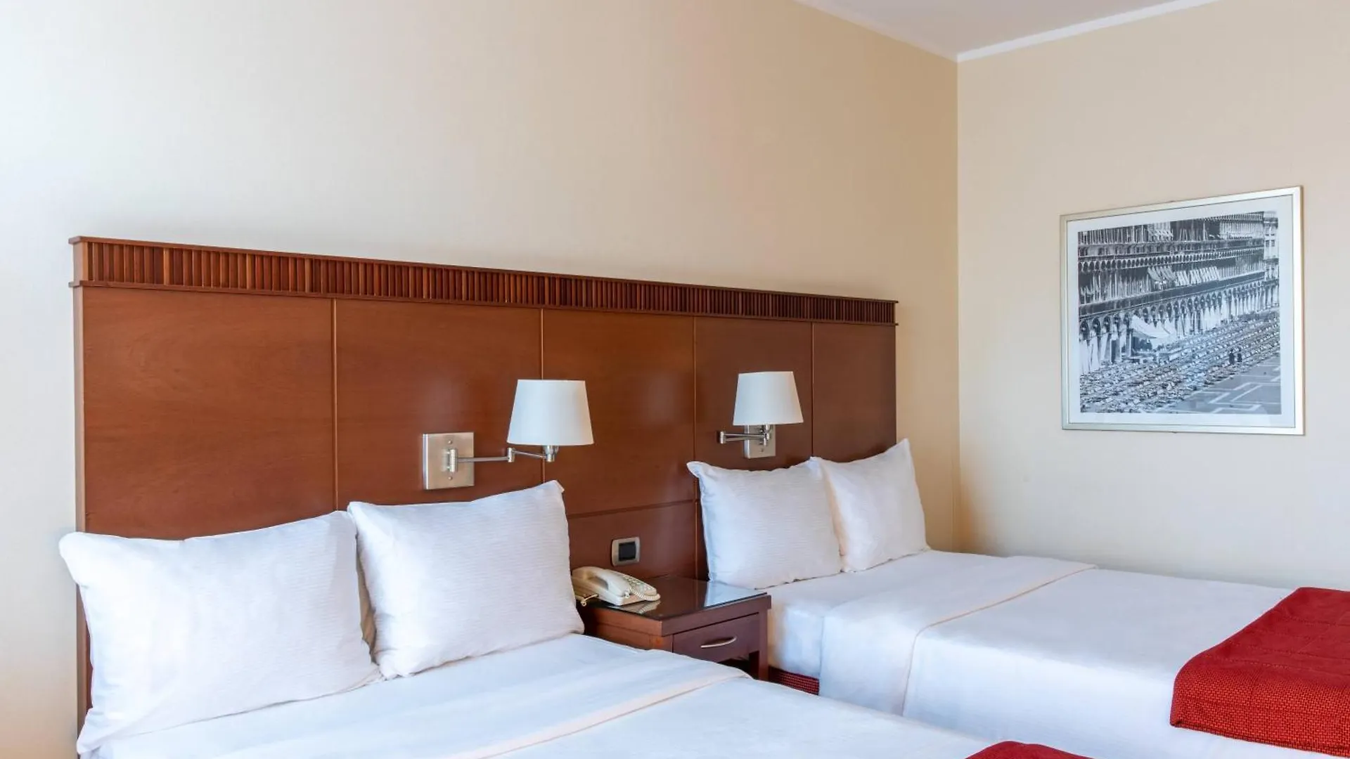 Szálloda Courtyard By Marriott Venice Airport Tessera