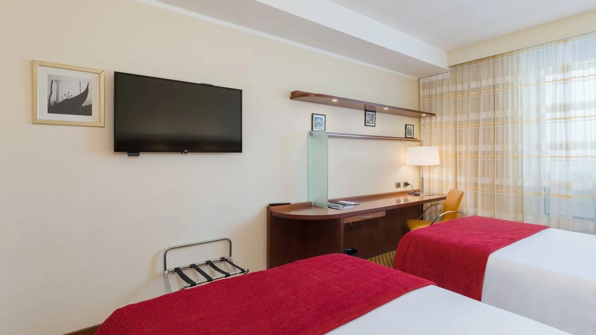 Courtyard By Marriott Venice Airport Tessera