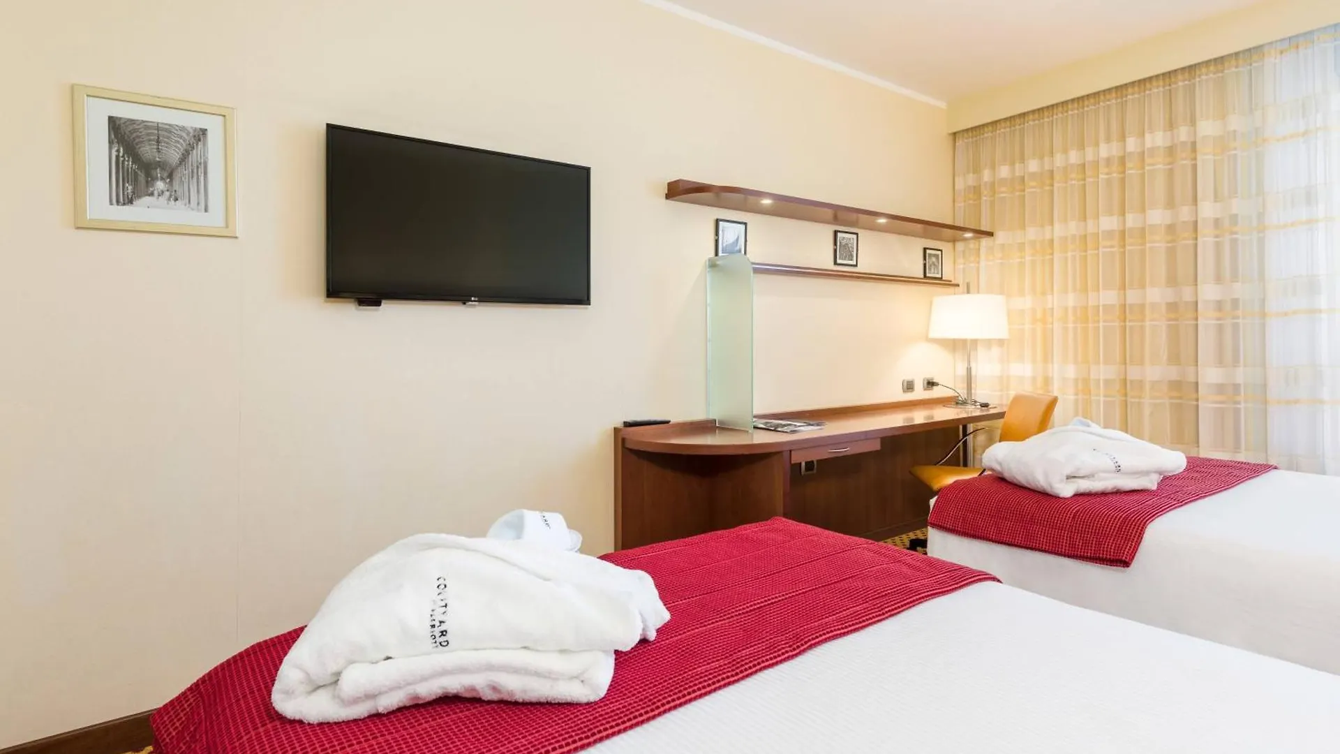 Courtyard By Marriott Venice Airport Tessera Szálloda